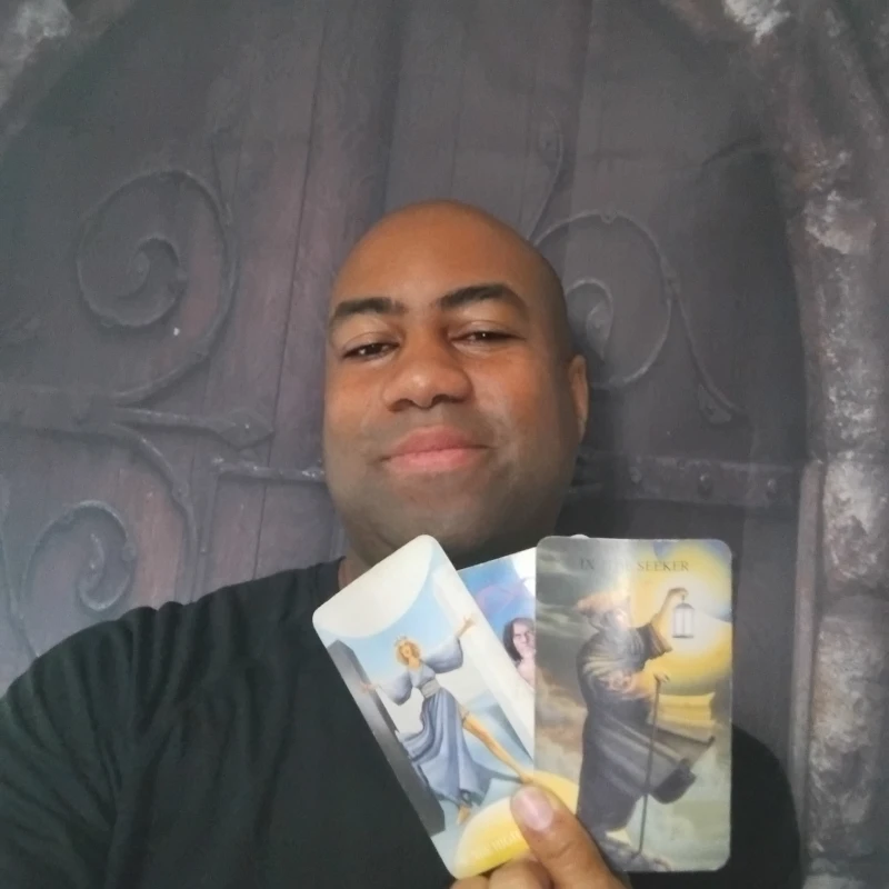 Photo of Isaac Riley